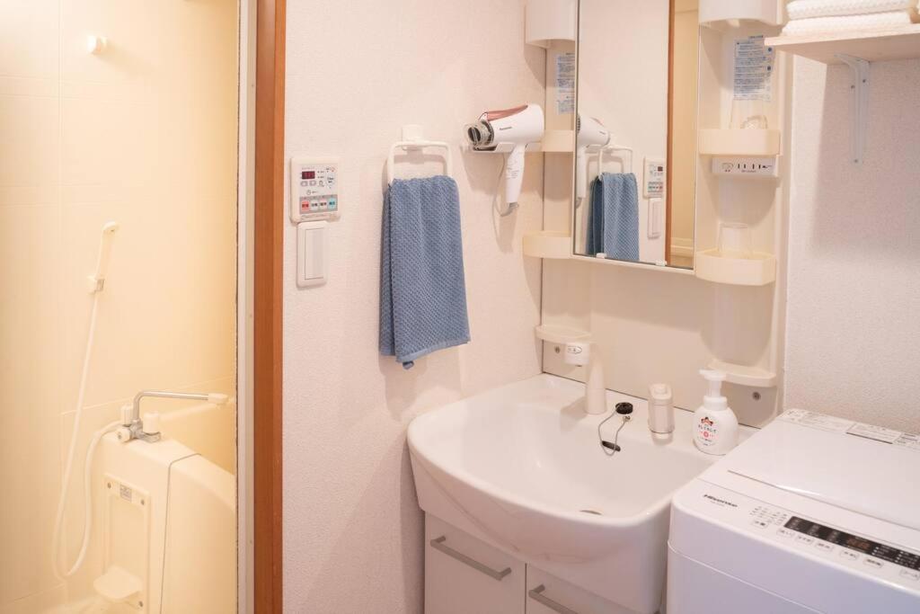 新宿一站5分钟-酒馆购物街-安静品质公寓-直达皇居秋叶原-104 Tóquio Exterior foto